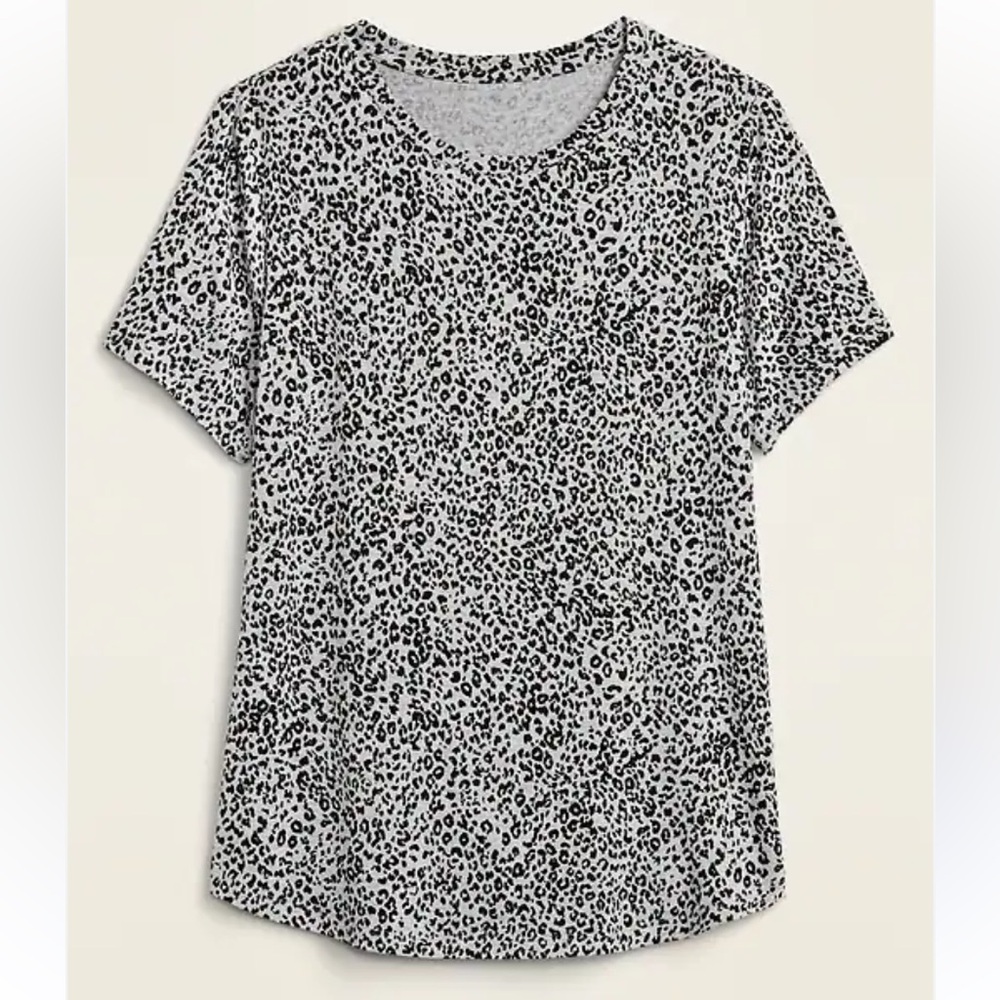 Lux printed crewneck T-shirt. Size XL.